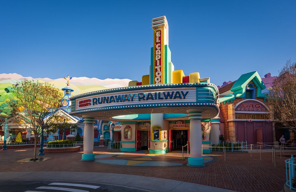 Why Mickey & Minnie’s Runaway Railway Is Better at Disneyland (Photos & Review)