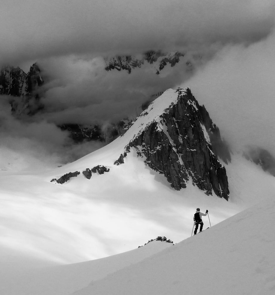 Conquering Heights: The Thrilling World of Sports Mountaineering”