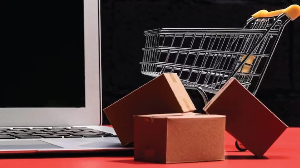 Thriving in the Downturn: 5 E-commerce Adaptations for Economic Uncertainty